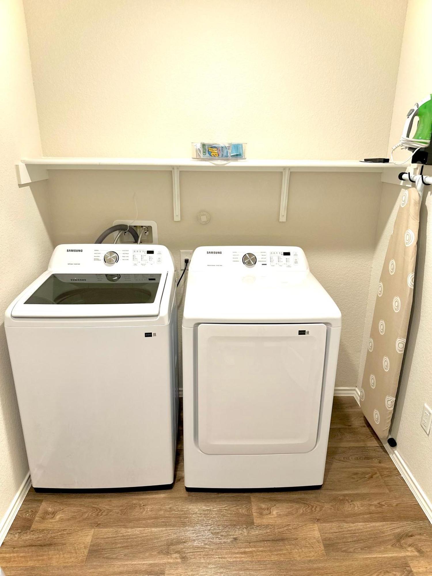 New Home Near Lackland, Seaworld サンアントニオ エクステリア 写真